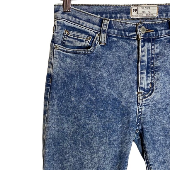Free People Great Heights Acid Wash Fray Hem Skinny Jeans Stretch Distressed 27 - Picture 6 of 16